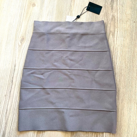 Brand New BCBG Bandage Skirt - Picture 1 of 3